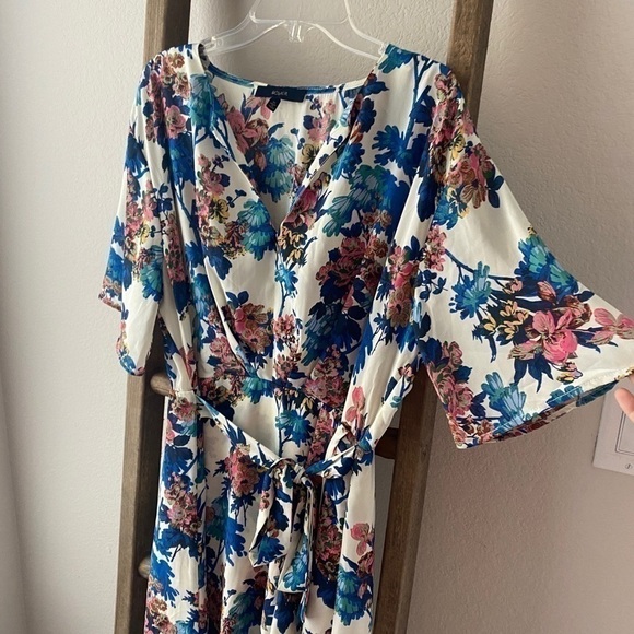 Wrap front dress - size M - Picture 2 of 7